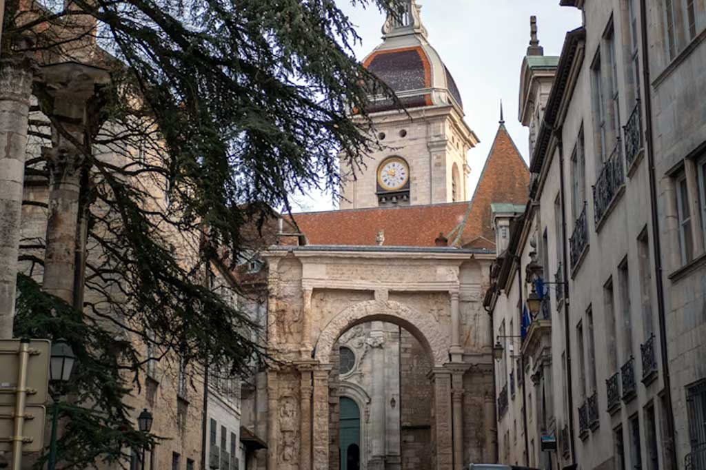 Besançon linktotop